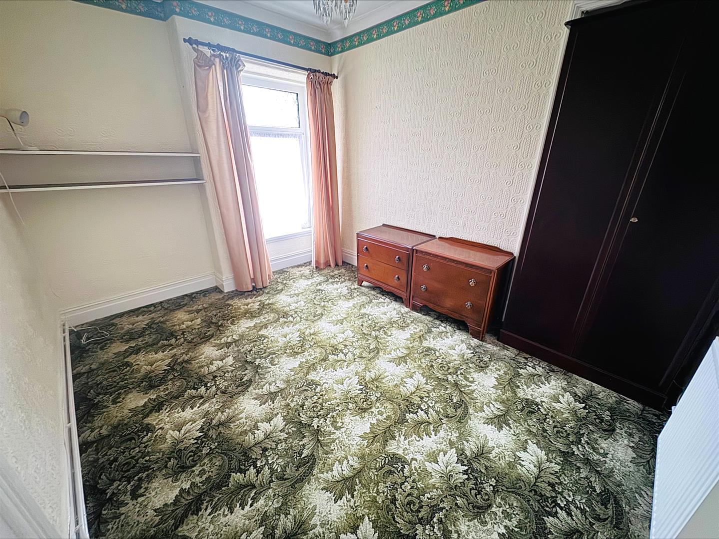 College Square, Llanelli, SA15 1DT